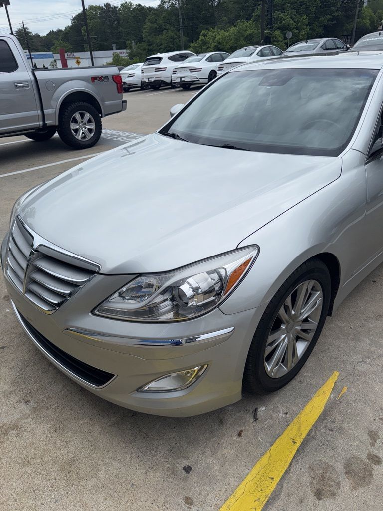 2013 Hyundai Genesis Sedan 