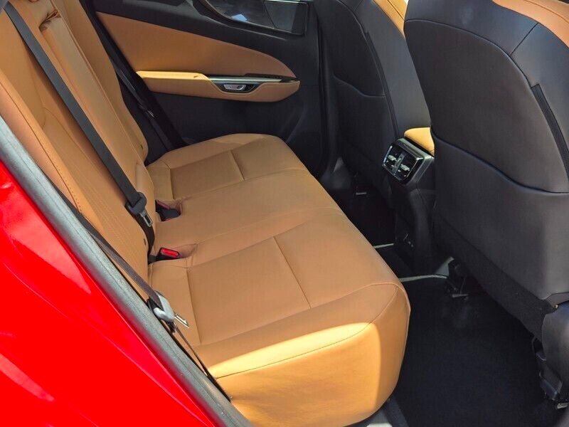 2023 Lexus NX 350 - Photo 15