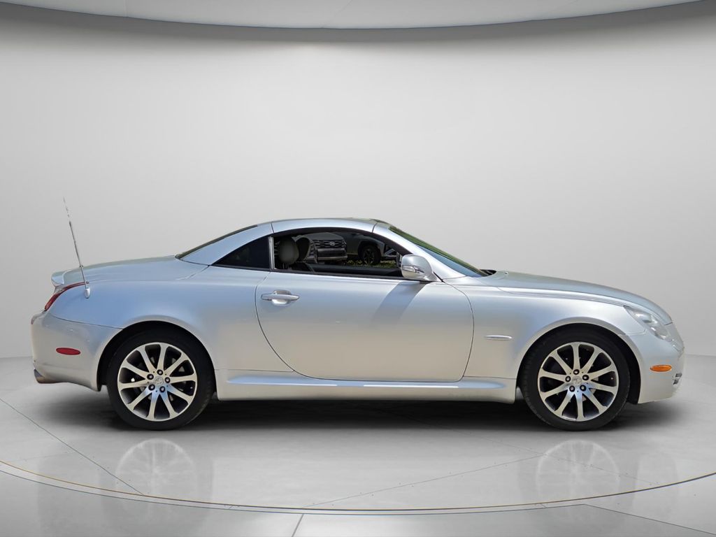 2009 Lexus SC 430 - Photo 8