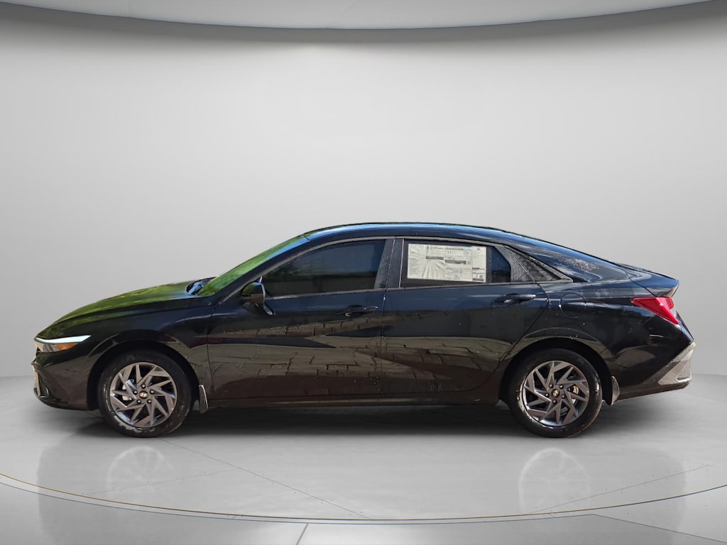 New 2026 Hyundai Elantra Hybrid Blue Sedan