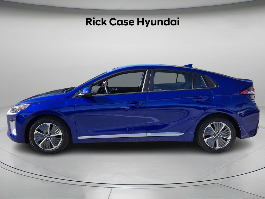 2022 Hyundai Ioniq SE