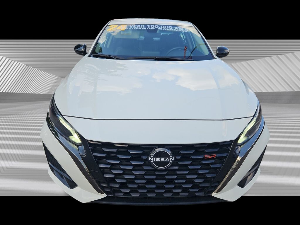 2024 Nissan Altima 2.5 SR photo 3