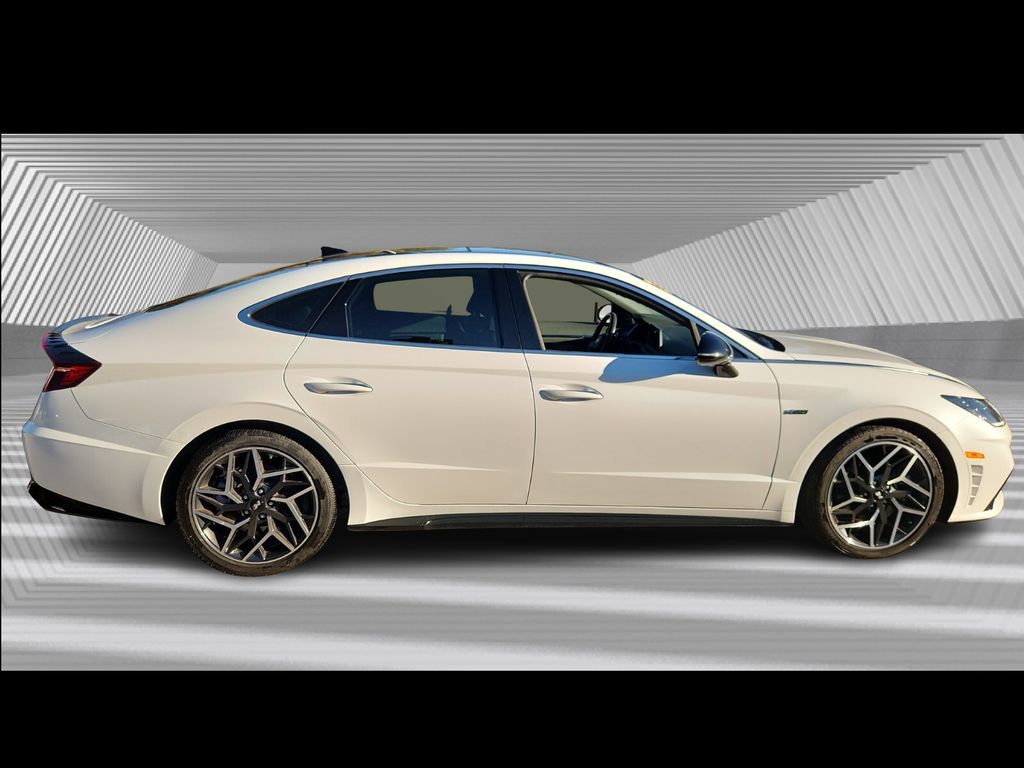 2022 Hyundai Sonata N Line photo 3