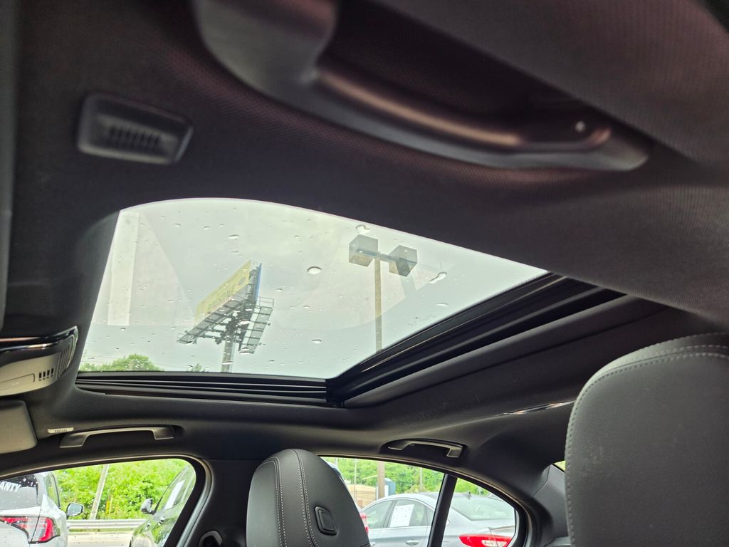 2023 BMW 3 Series 330i - Photo 20