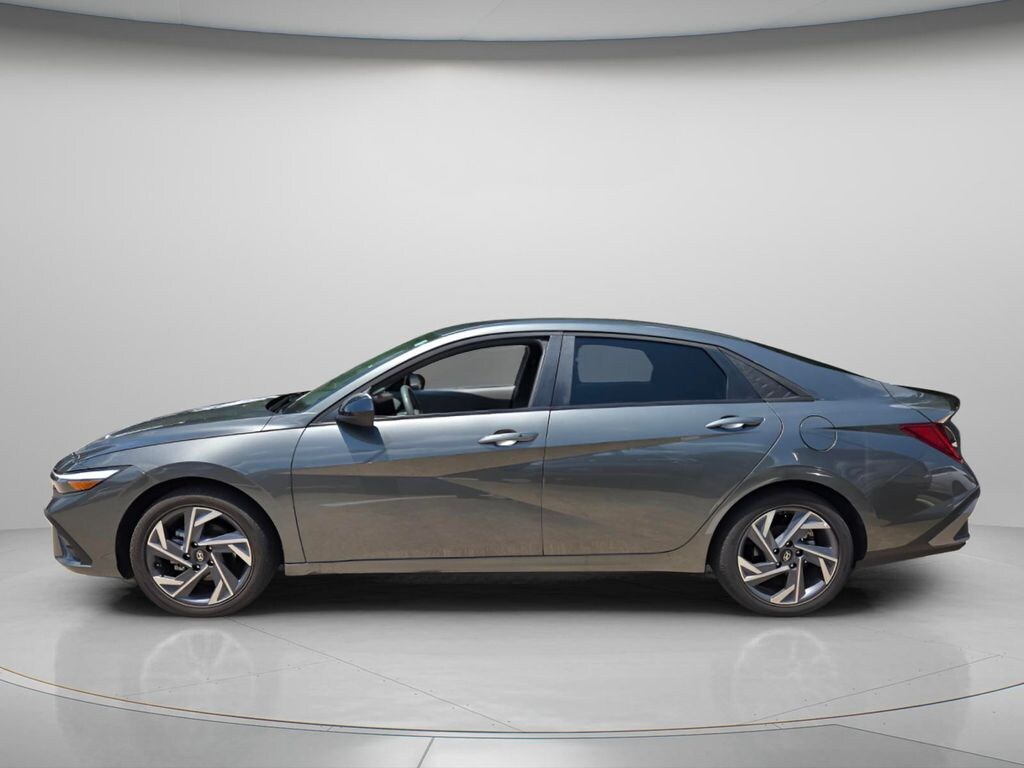 Used 2025 Hyundai Elantra Hybrid SEL Sport Sedan