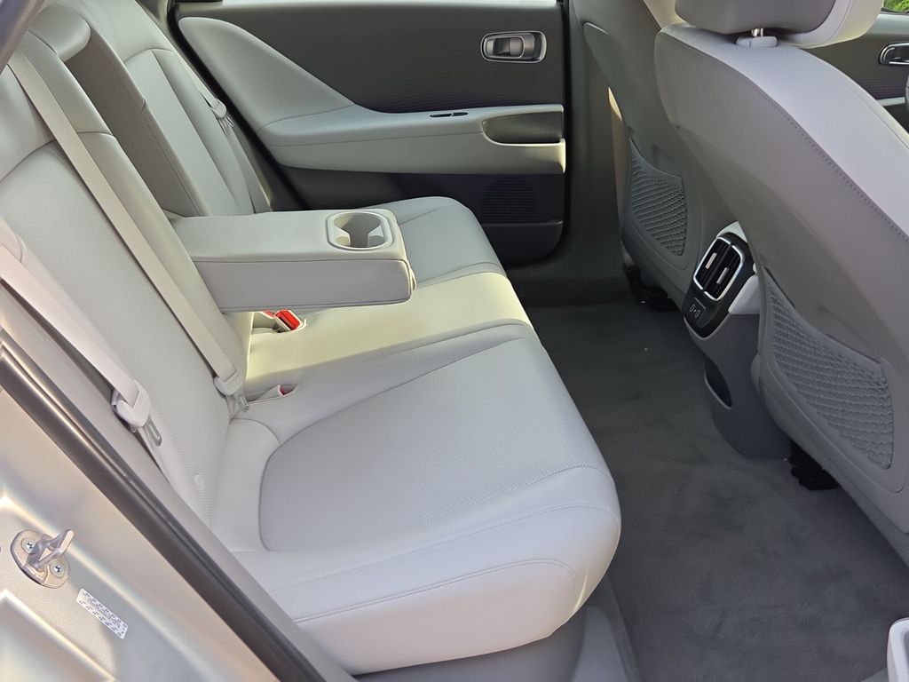 2024 Hyundai IONIQ 6 SEL - Photo 14