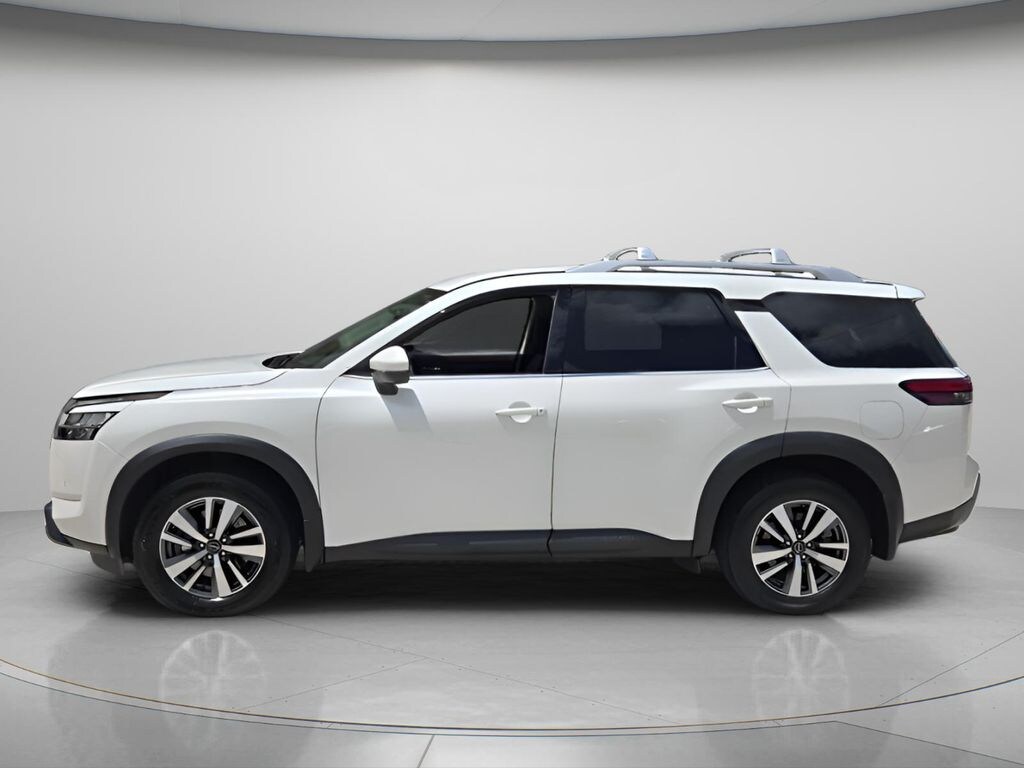 Used 2024 Nissan Pathfinder SL SUV