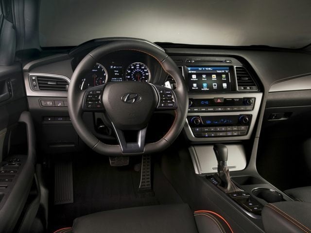 2017 Hyundai Sonata interior