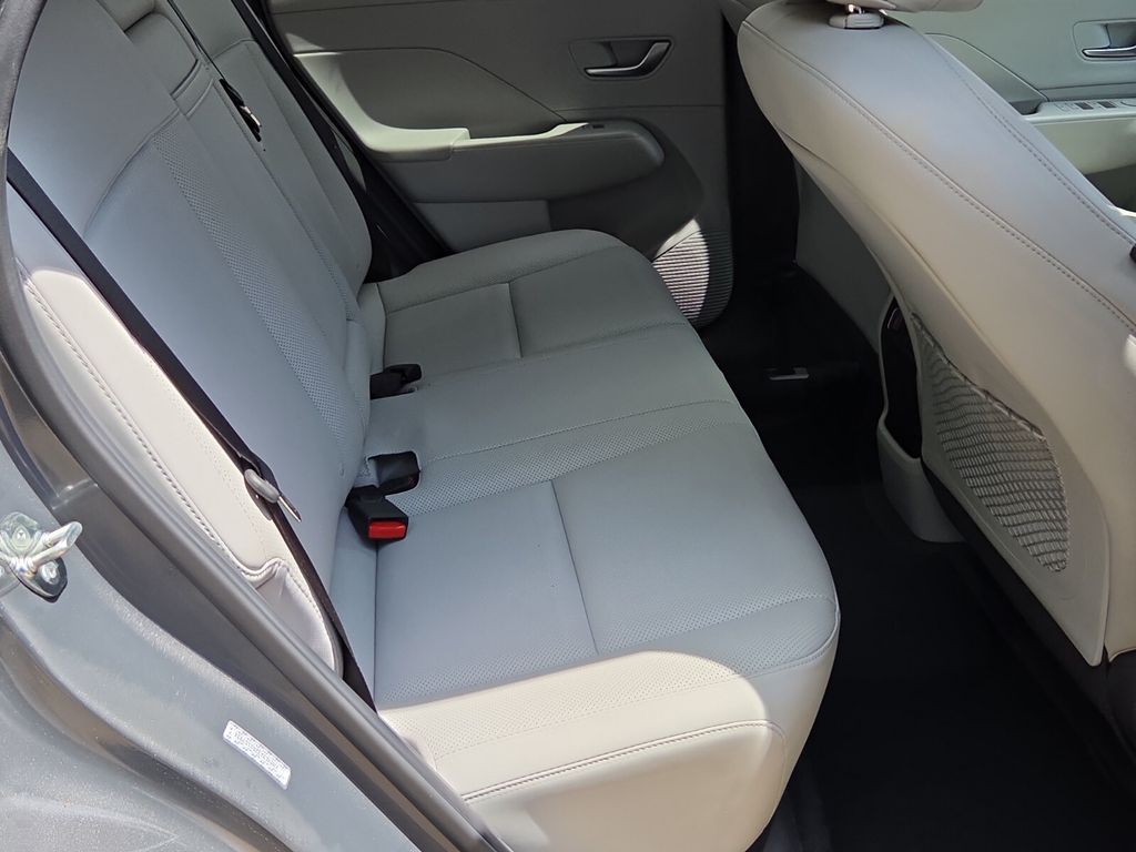 2024 Hyundai Kona Limited - Photo 17