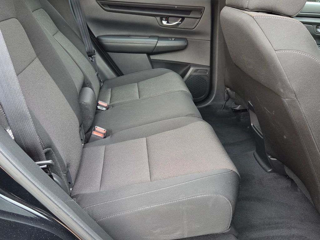 2023 Honda CR-V LX - Photo 16