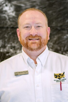 Staff member Steve Payne from fb9f5b547ee0