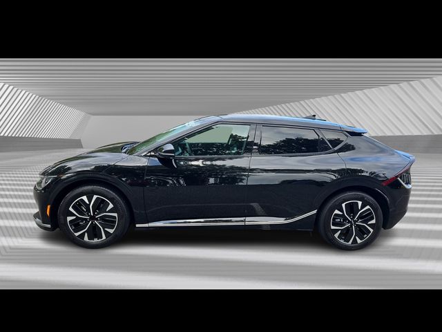 2023 Kia EV6 Wind photo 2