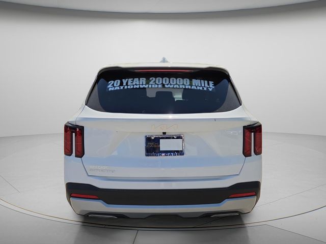 2026 Kia Sorento LX - Photo 4
