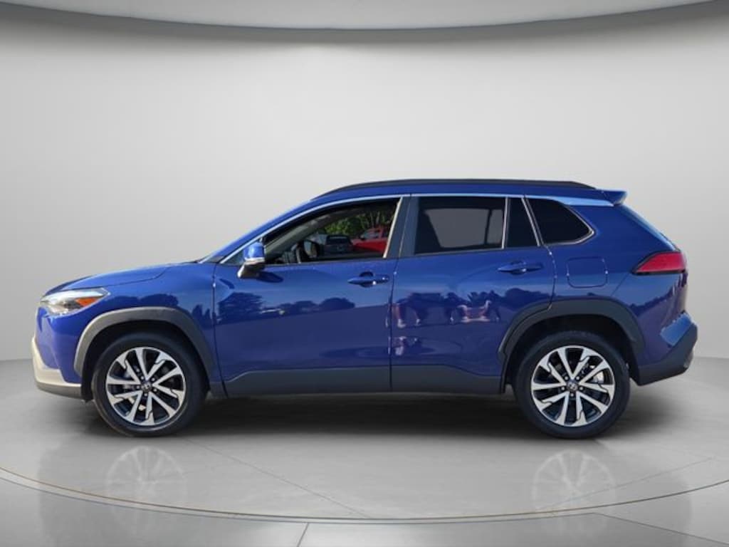 Used 2022 Toyota Corolla Cross XLE SUV