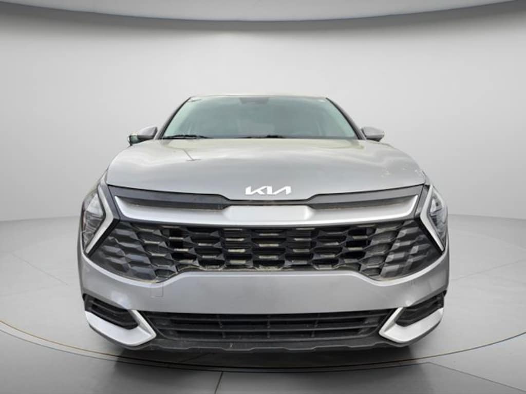 Used 2025 Kia Sportage LX SUV