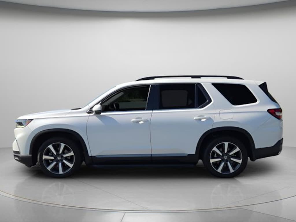 Used 2023 Honda Pilot Touring SUV