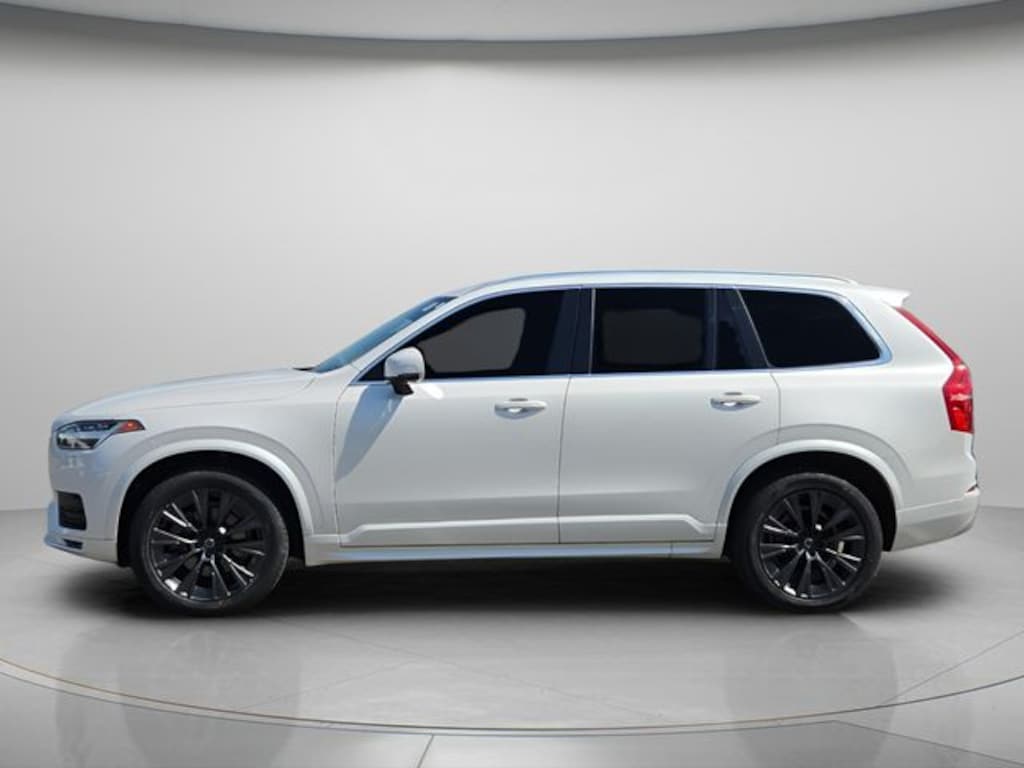 Used 2022 Volvo XC90 T5 Momentum SUV