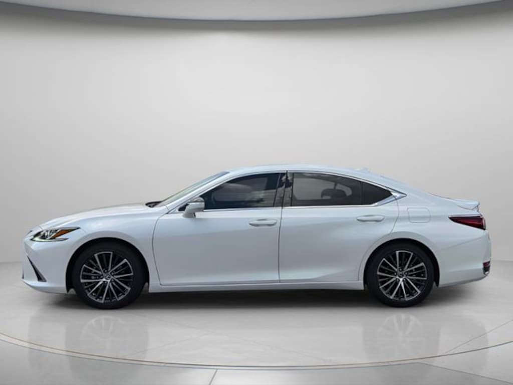 Used 2023 Lexus ES 300h Sedan