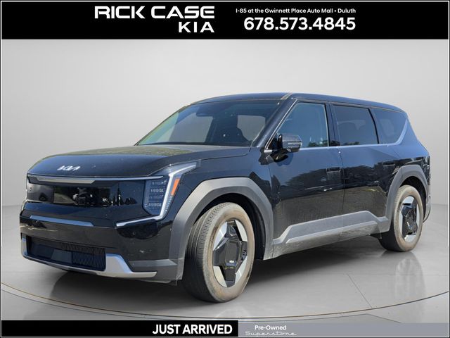 2024 Kia EV9 Light L/R's photo
