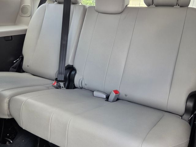 2019 Toyota Sienna 12