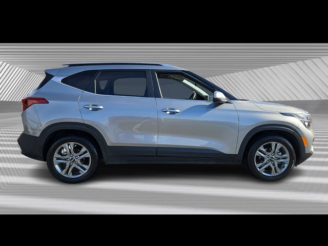 2023 Kia Seltos S photo 3