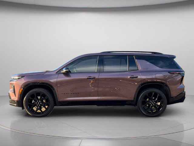 Used 2025 Chevrolet Traverse RS SUV