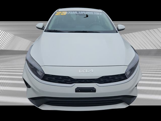 2023 Kia Forte LXS photo 4