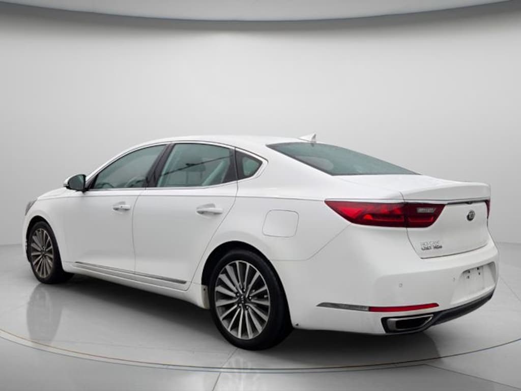 Used 2017 Kia Cadenza Premium Sedan