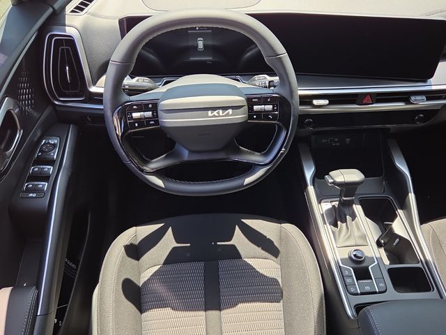 2026 Kia Sorento LX - Photo 8