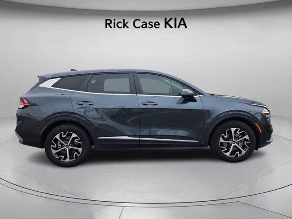 Used 2024 Kia Sportage EX SUV