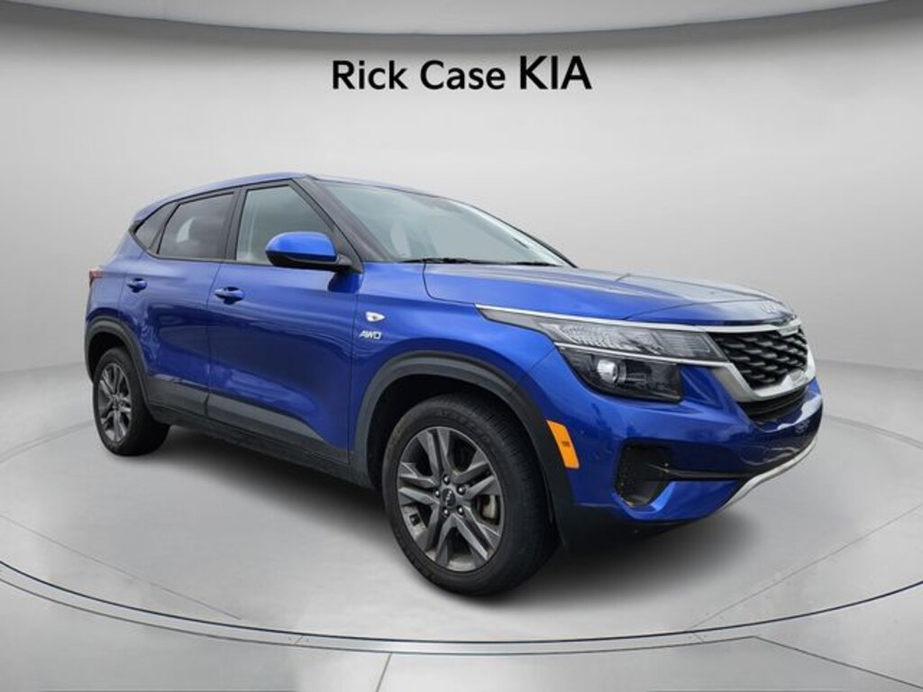 Used 2023 Kia Seltos LX SUV