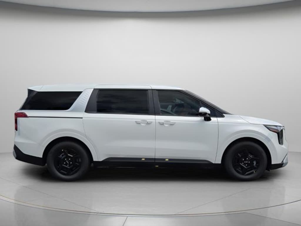 New 2026 Kia Carnival LXS Minivan/Van