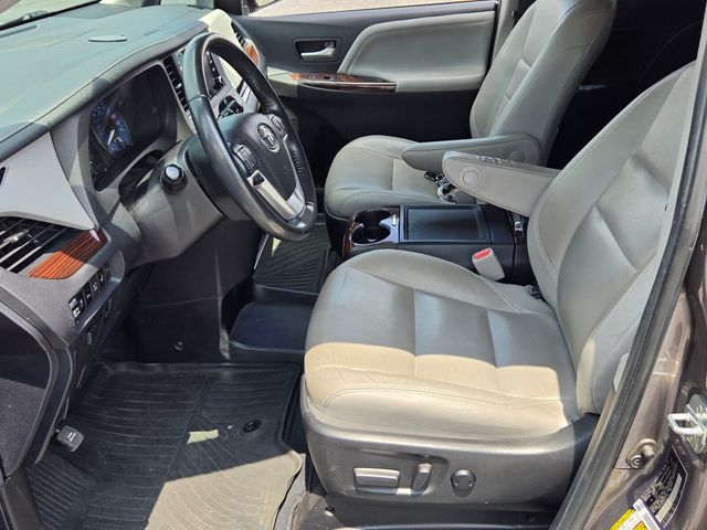 2019 Toyota Sienna 10