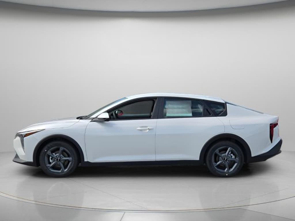 New 2026 Kia K4 LXS Sedan