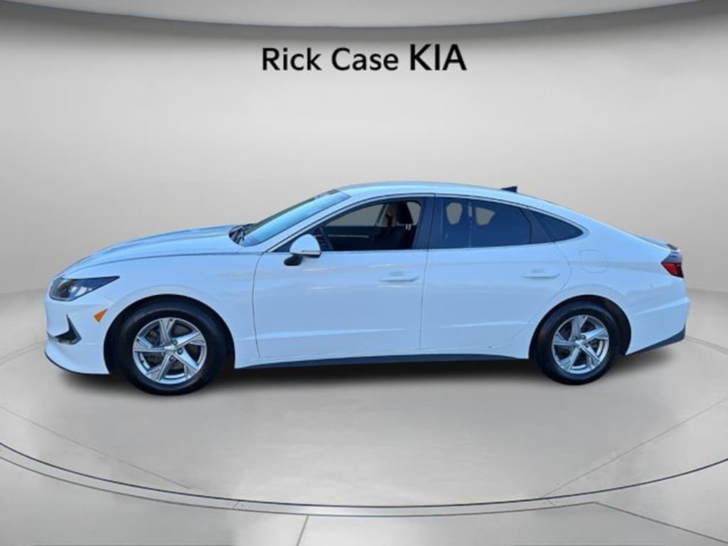 Used 2023 Hyundai Sonata SE Sedan