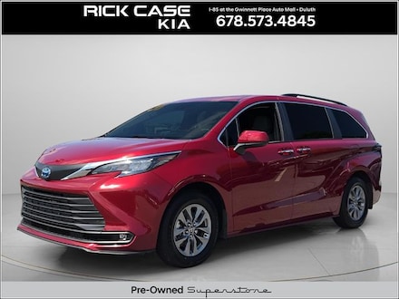 2025 Toyota Sienna XLE 8 Passenger Minivan/Van