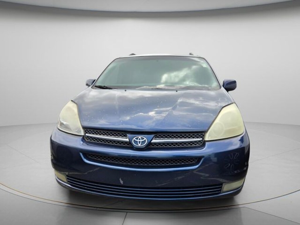 Used 2004 Toyota Sienna XLE Minivan/Van