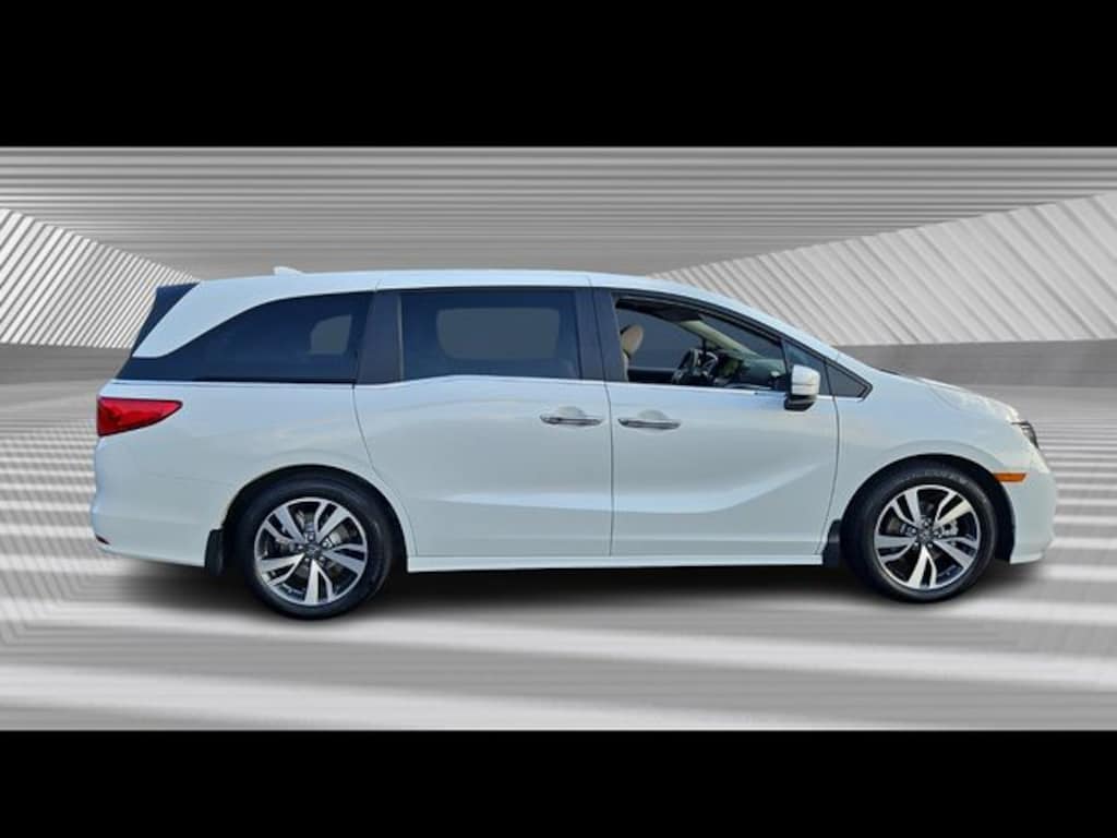 Used 2022 Honda Odyssey Touring Minivan/Van