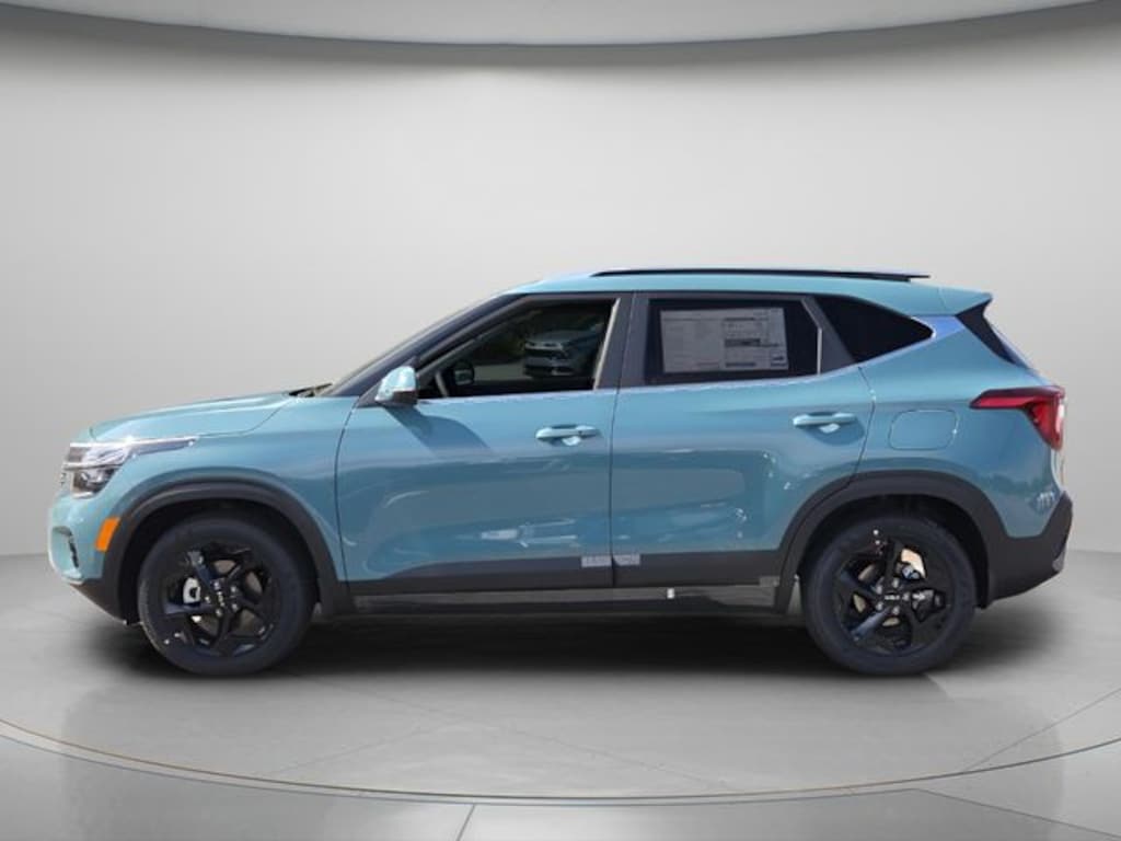New 2026 Kia Seltos EX SUV