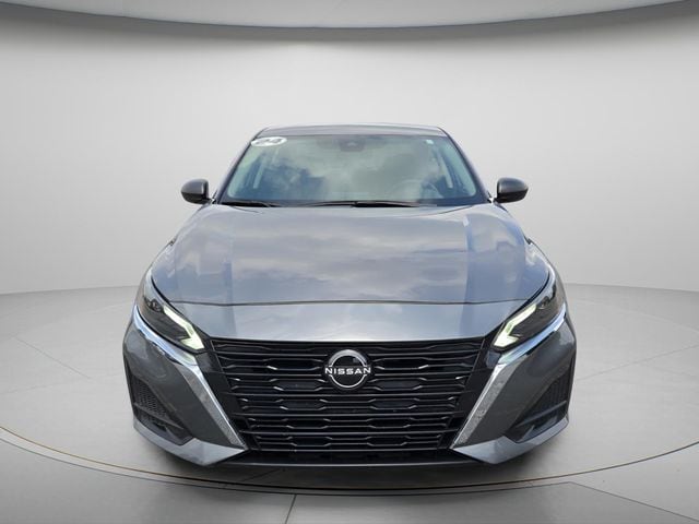 2024 Nissan Altima SV - Photo 4