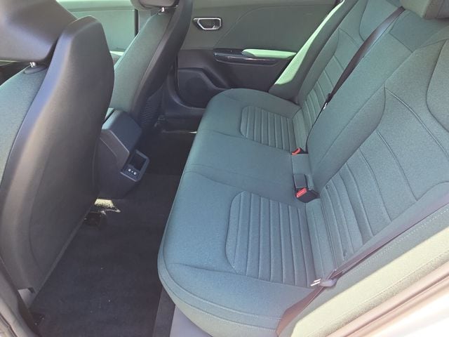 2025 Kia K4 EX - Photo 6