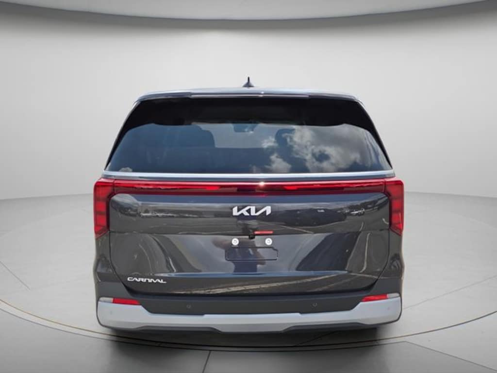 New 2027 Kia Carnival LX Minivan/Van