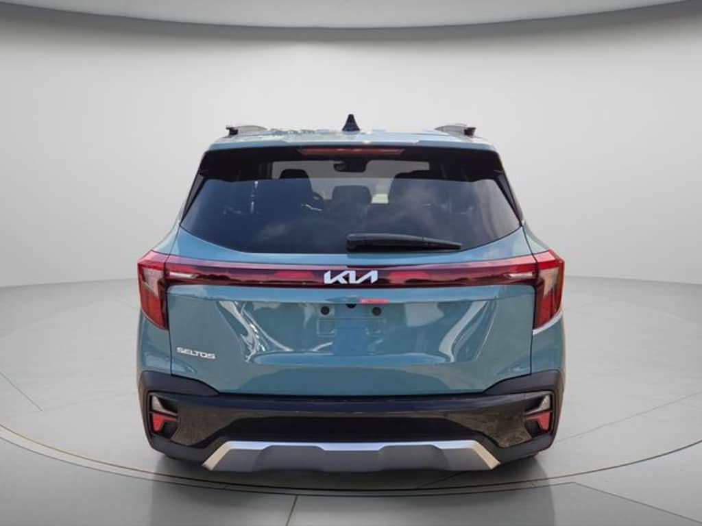 New 2026 Kia Seltos EX SUV