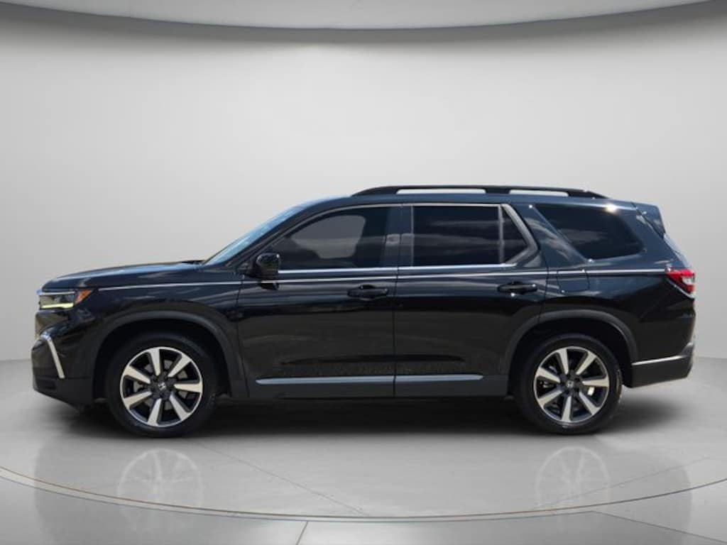 Used 2024 Honda Pilot Touring SUV