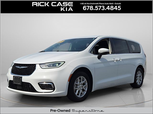 2023 Chrysler Pacifica Touring L's photo