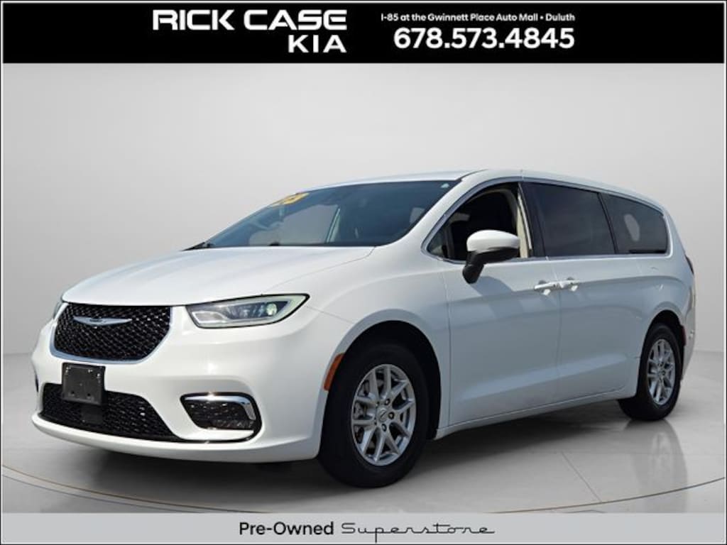 Used 2023 Chrysler Pacifica Touring L Minivan/Van