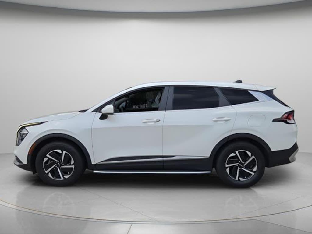 Used 2023 Kia Sportage Hybrid LX SUV