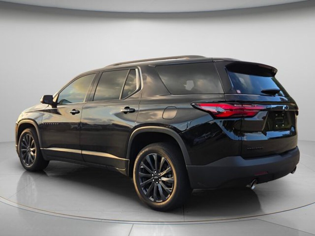 Used 2023 Chevrolet Traverse RS SUV