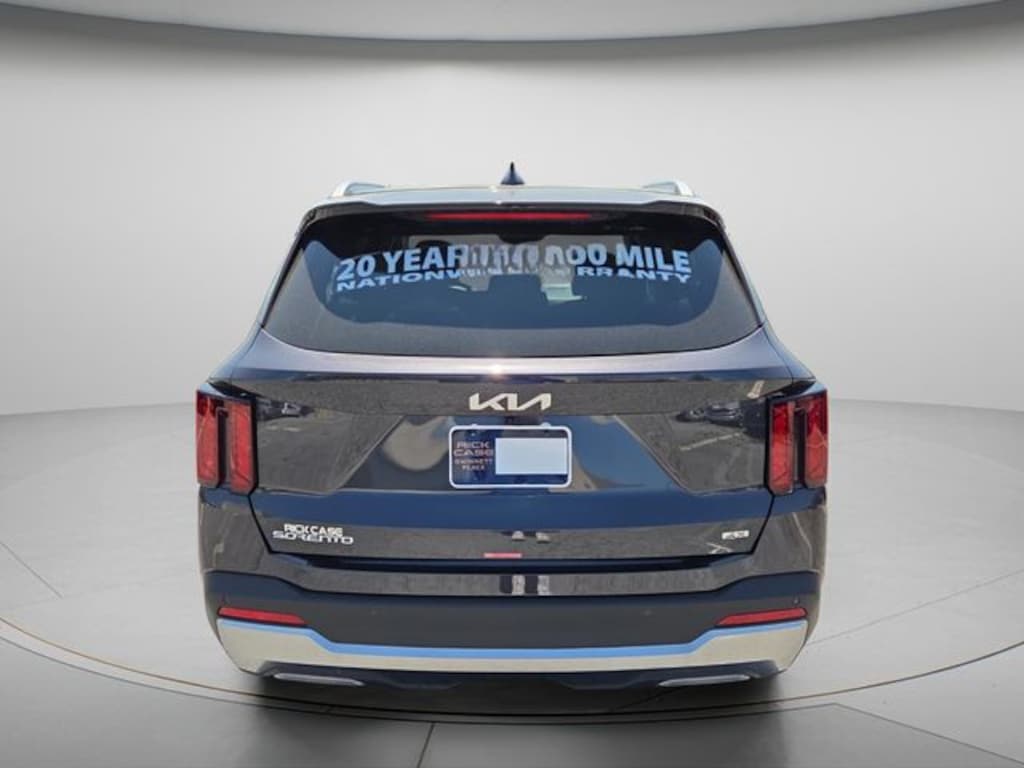 New 2026 Kia Sorento S SUV