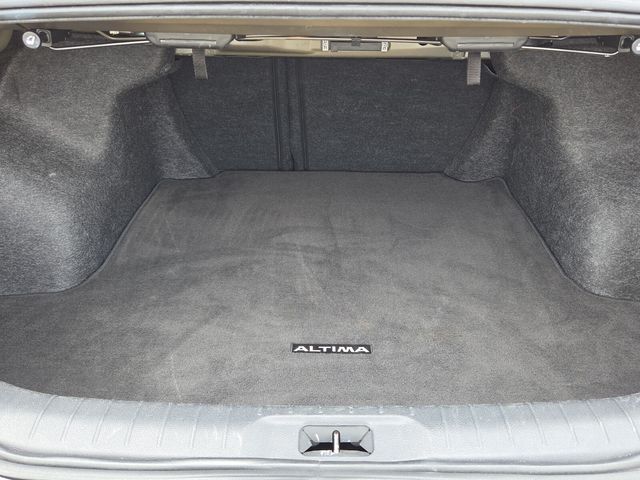 2024 Nissan Altima SV - Photo 15